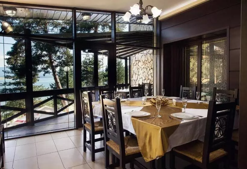 Family Hotel Hebar