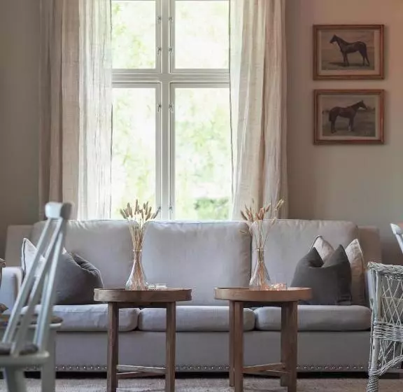 Hotelli Petrines Gjestgiveri