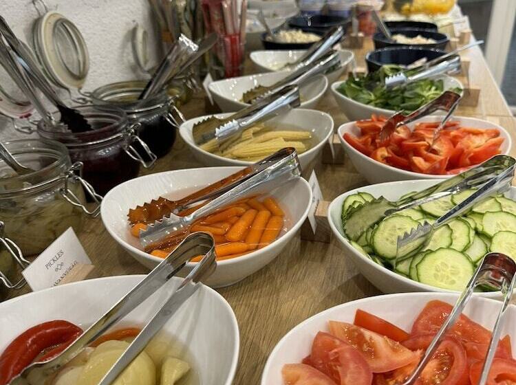 Hotel Rooftop City Residence With Deep Garage