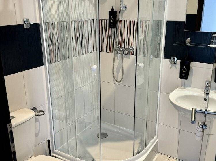 Hotel Rooftop City Residence With Deep Garage