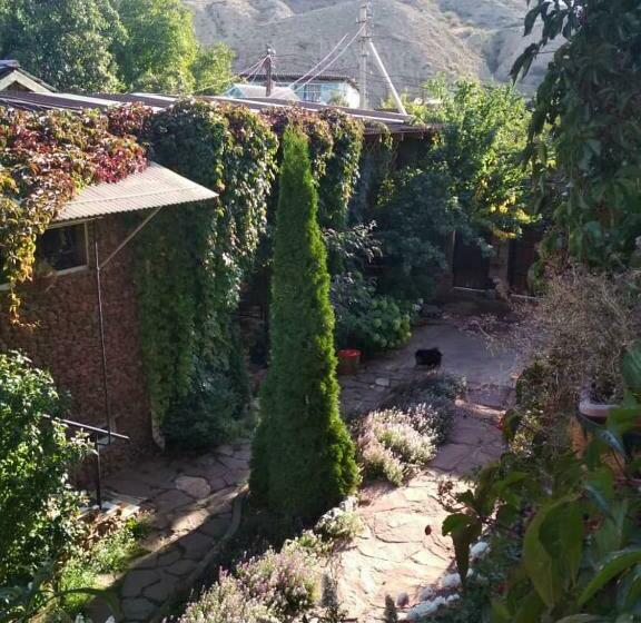 پانسیون Guest House Fairy Tale