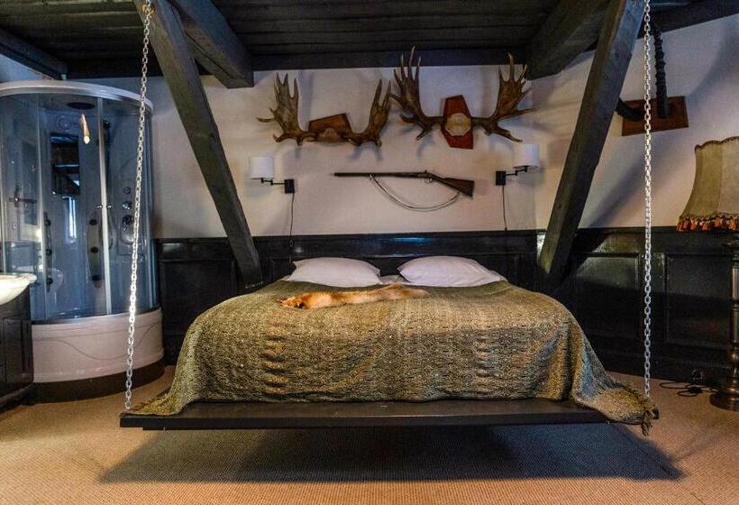 پانسیون Laitse Castle