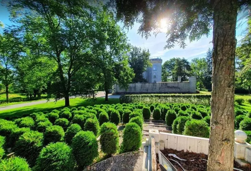پانسیون Laitse Castle