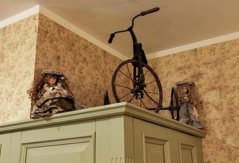 پانسیون Laitse Castle