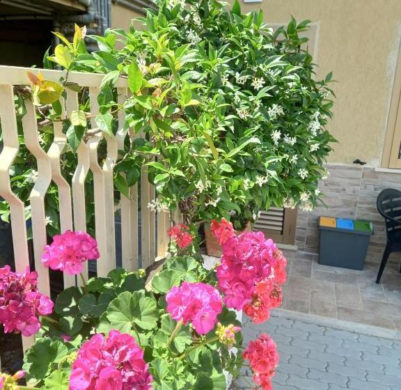 Пансион Parco Dei Gerani Il Monolocale Studio