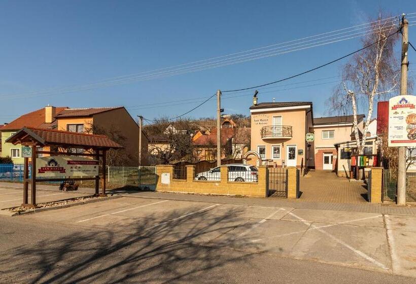 פנסיון Penzion San Marco Pod Búdama