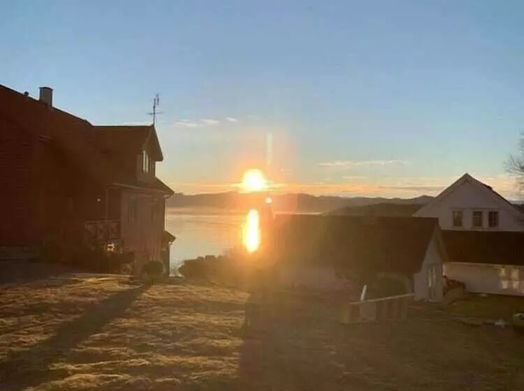 Majatalo Sjøberg Hotell Og Ferie Leiligheter