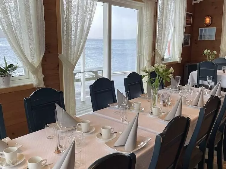 Majatalo Sjøberg Hotell Og Ferie Leiligheter