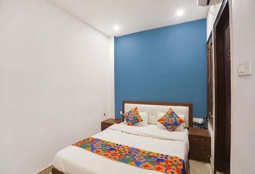 Fabhotel Usha Continental