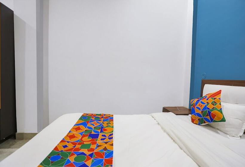 Fabhotel Usha Continental