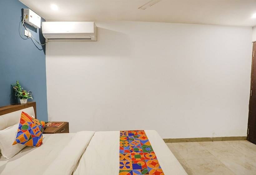 Fabhotel Usha Continental