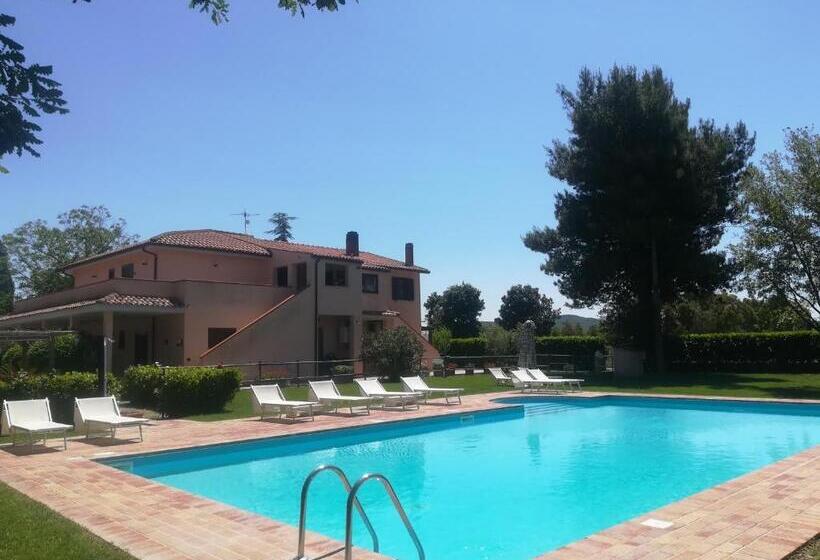 בית מלון כפרי Agriturismo Podere San Carlo