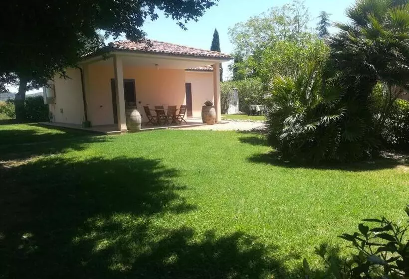 ホテル Agriturismo Podere San Carlo