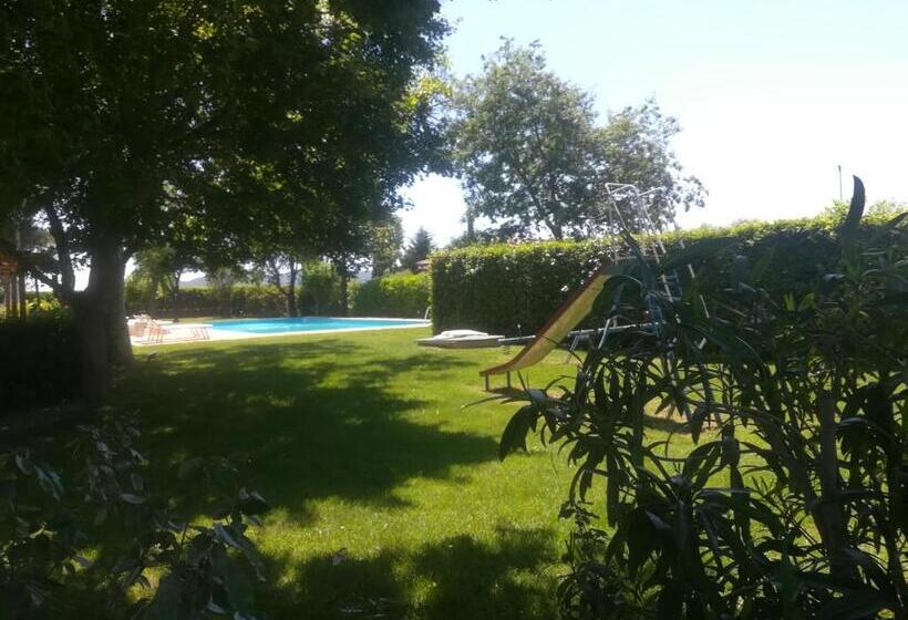 בית מלון כפרי Agriturismo Podere San Carlo