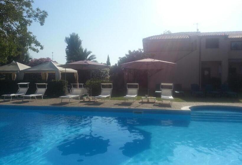 בית מלון כפרי Agriturismo Podere San Carlo