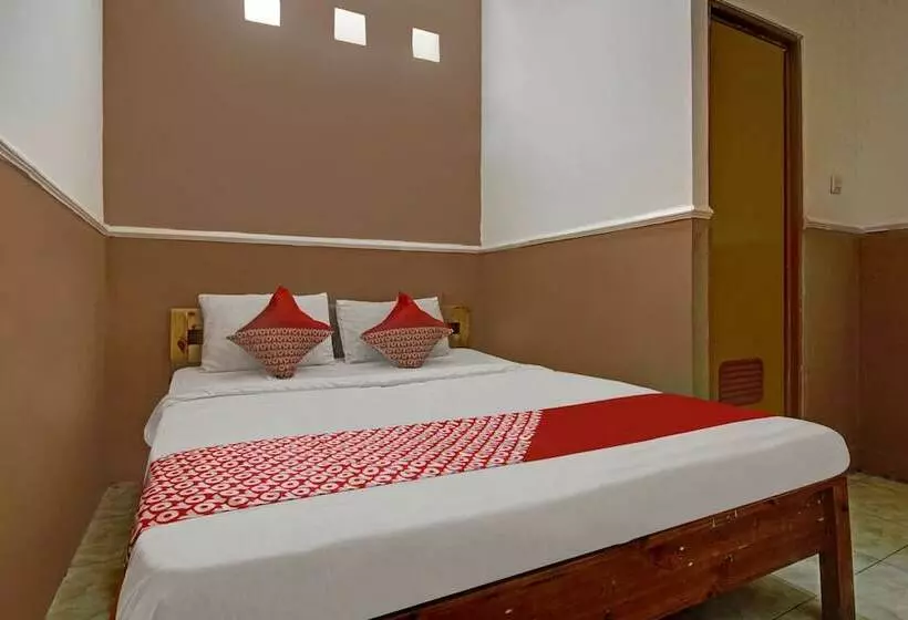 Hotelli Oyo 90358 Poris Residence Syariah