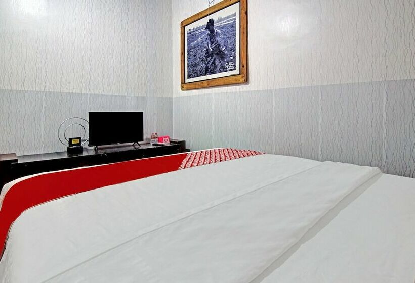 בית מלון כפרי Oyo 90358 Poris Residence Syariah