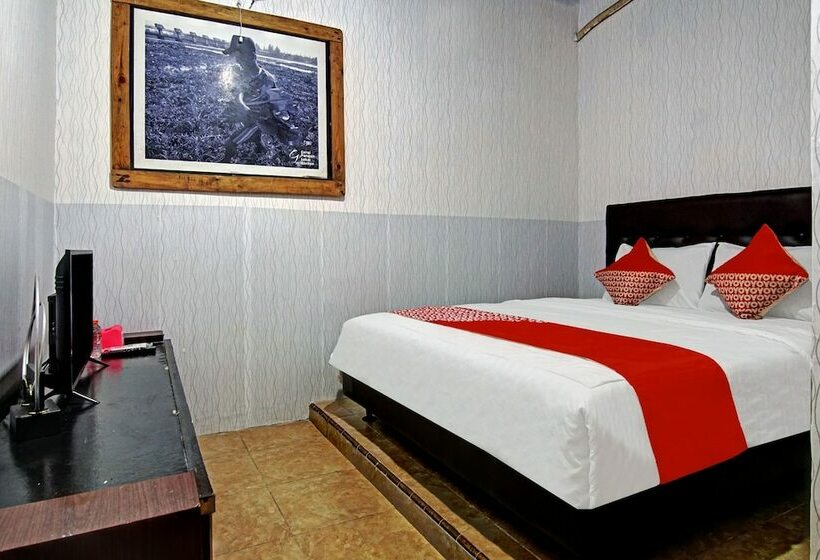 בית מלון כפרי Oyo 90358 Poris Residence Syariah