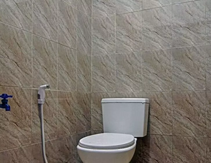 Hotelli Oyo 90358 Poris Residence Syariah