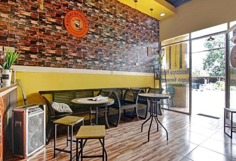 בית מלון כפרי Oyo 90358 Poris Residence Syariah