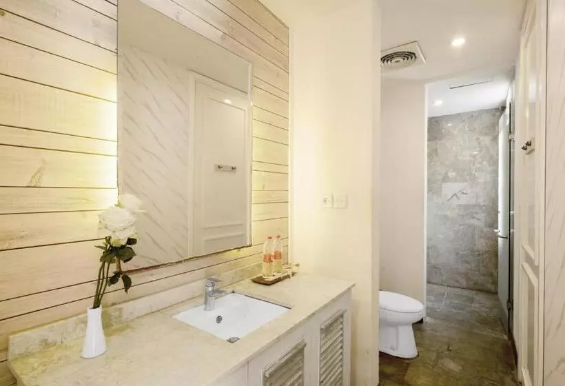 ホテル The Kanjeng Suites Petitenget