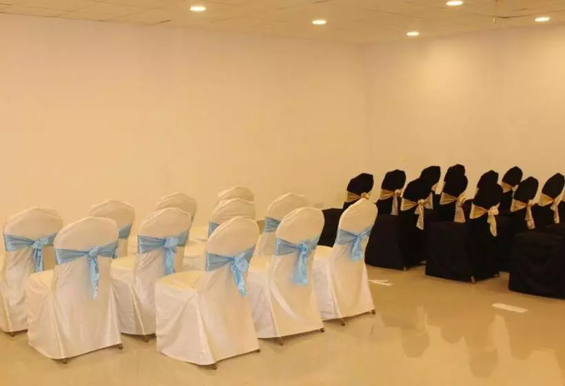 Hotelli Vedic Village Sriperumbudur Formerly Known As Citrus