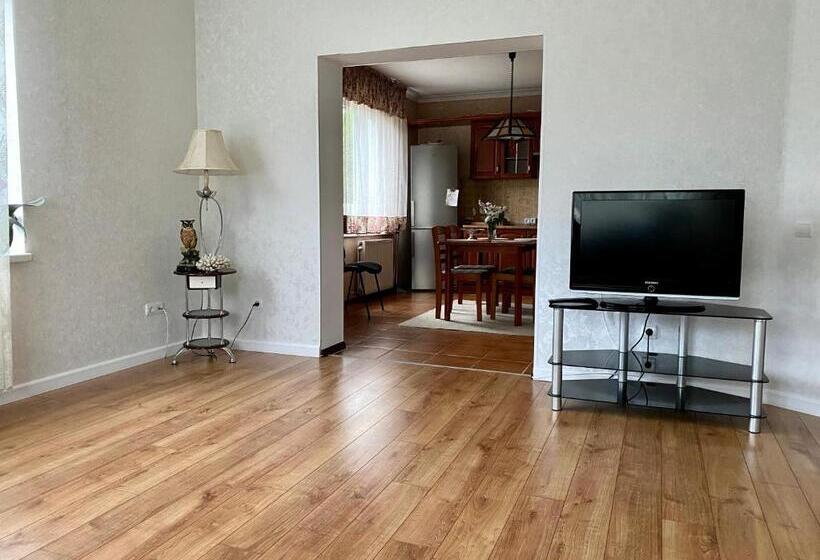 پانسیون вилла поляна