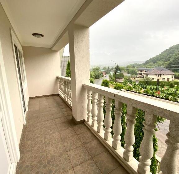 پانسیون вилла поляна