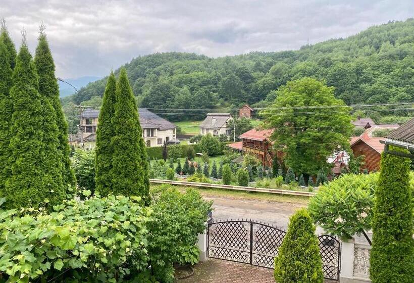 پانسیون вилла поляна