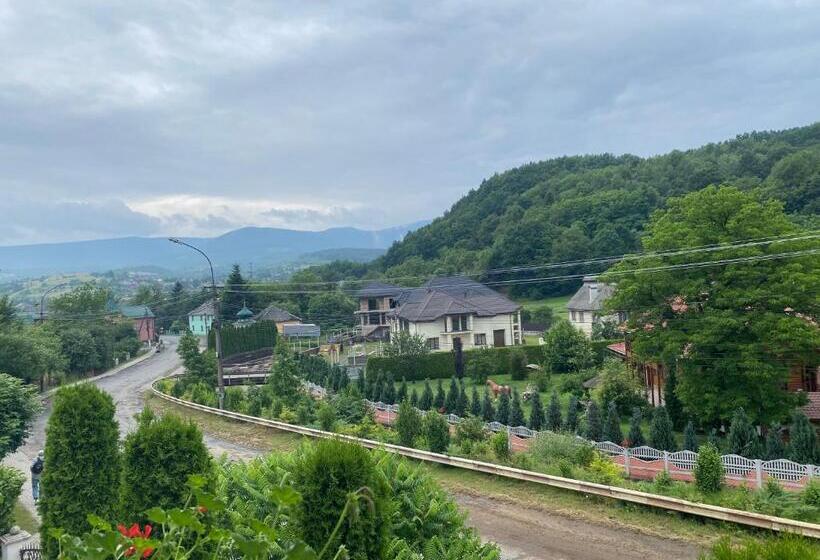 پانسیون вилла поляна