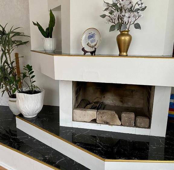 پانسیون вилла поляна