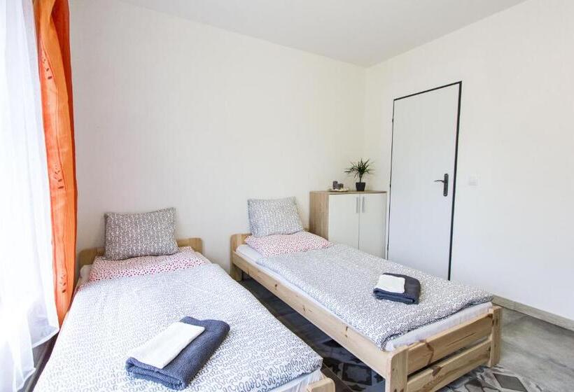 פנסיון Penzion 43