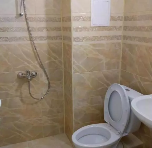 ペンション Tangra Guest House