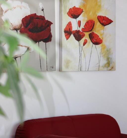 펜션 Tangra Guest House