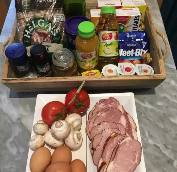 Charnwood Cottages In Warburton