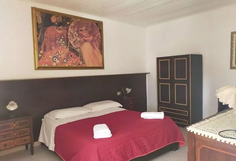 هتل All'antico Pozzo