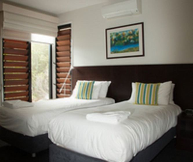 Отель Beach Road Holiday Homes