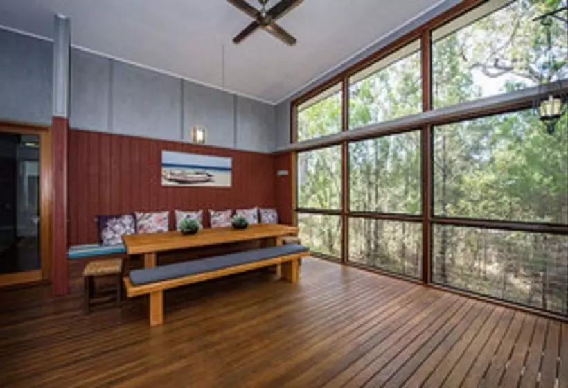 Отель Beach Road Holiday Homes