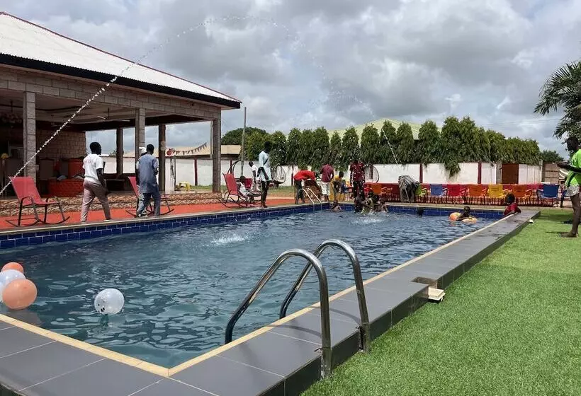 هتل Clinton Lodge