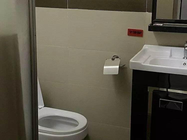 هتل Crown Palace Inn