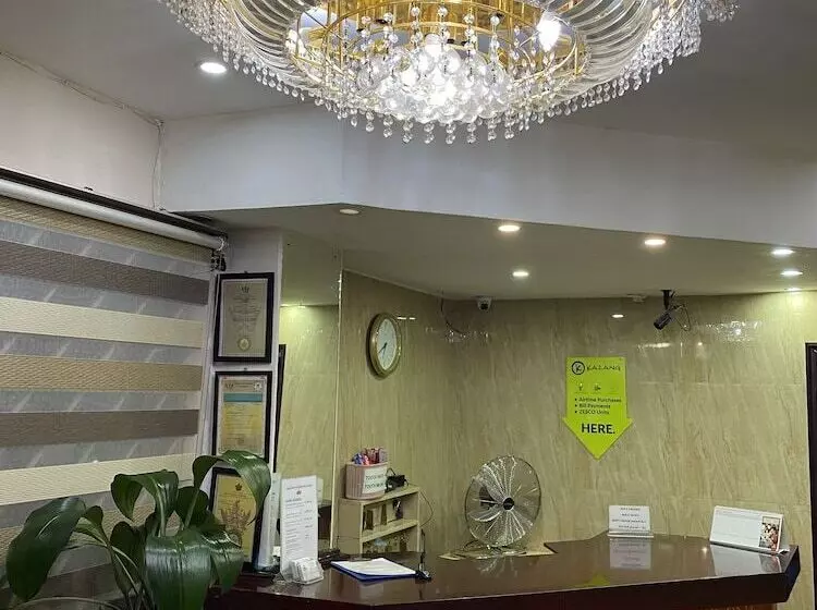 هتل Crown Palace Inn