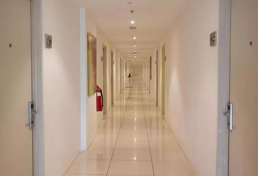 Отель Cyc Heritage