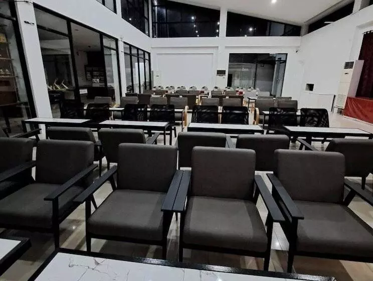 Отель Discover Boracay