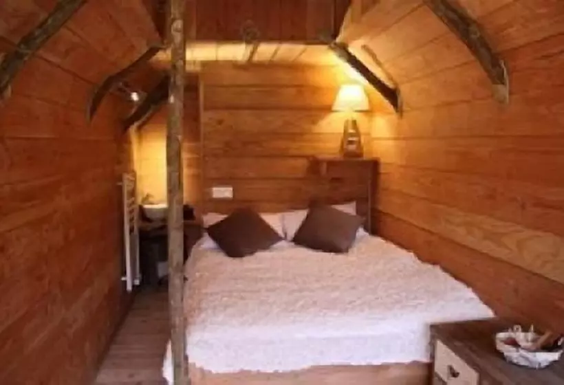 Отель Domaine La Roche Bellin