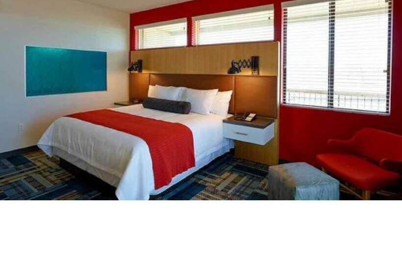 فندق Eddy's Resort