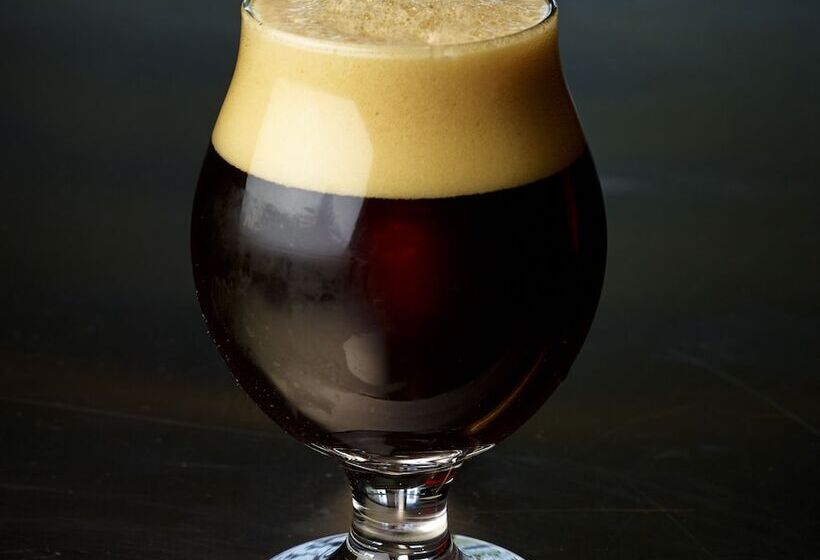 فندق Eddy's Resort