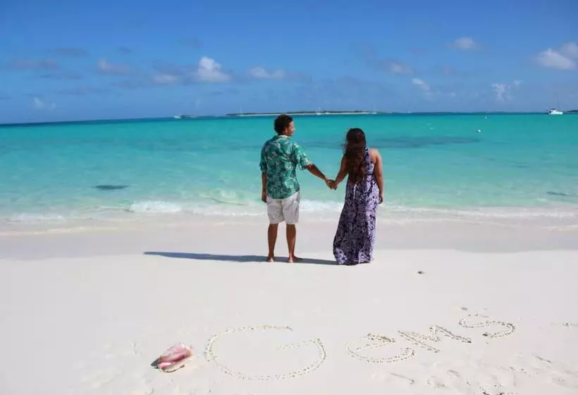 هتل Gems At Paradise Beach