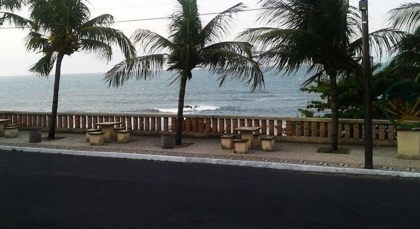 Hotel Iparana Paradise