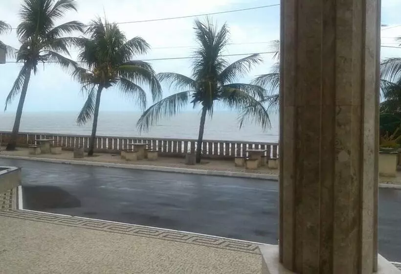 Hotel Iparana Paradise