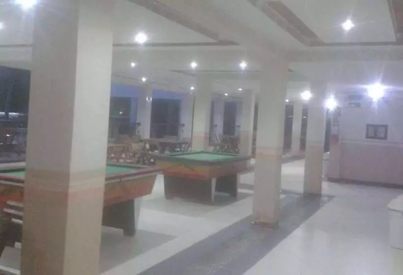 Hotel Iparana Paradise